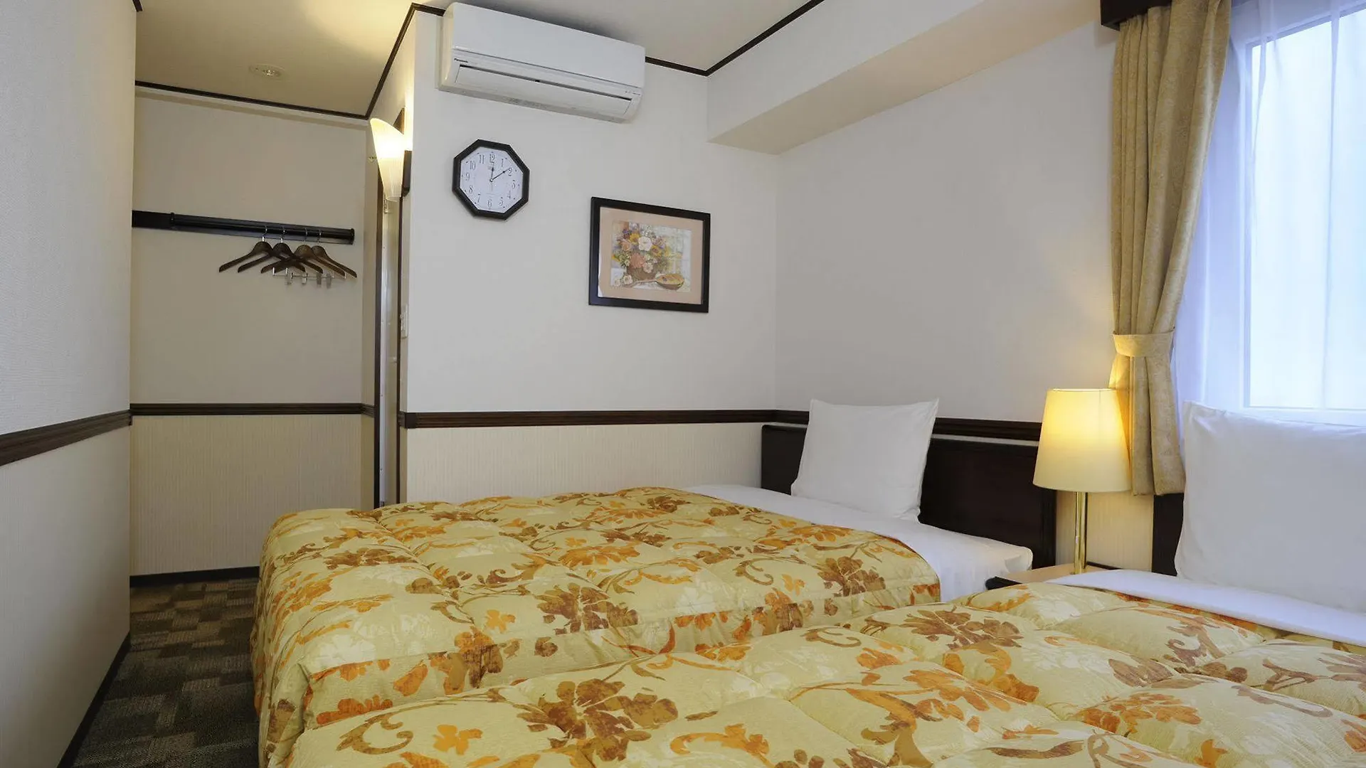 Toyoko Inn Kobe Minatogawa Koen
