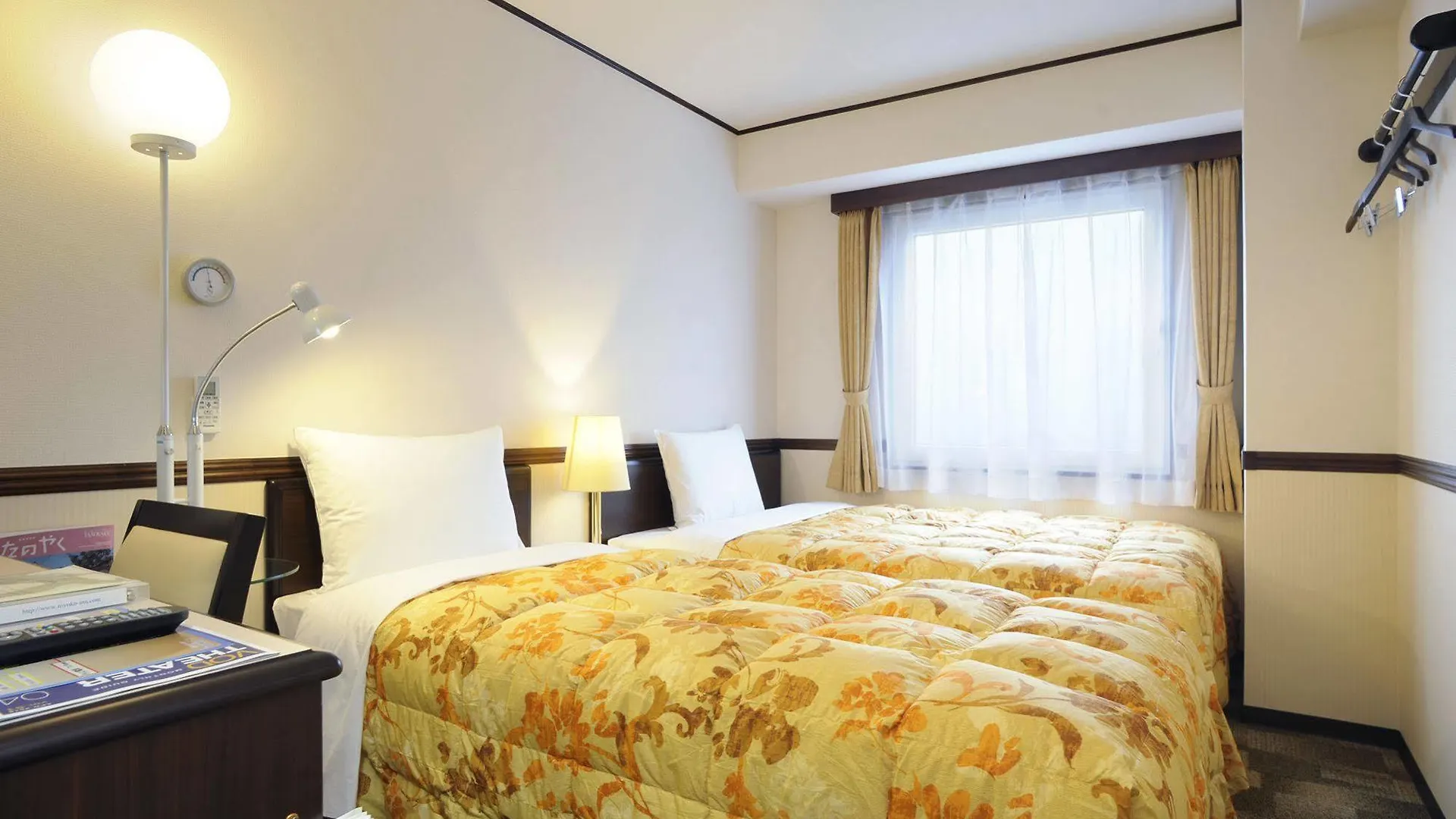 Toyoko Inn Kobe Minatogawa Koen 2*,  Japonsko