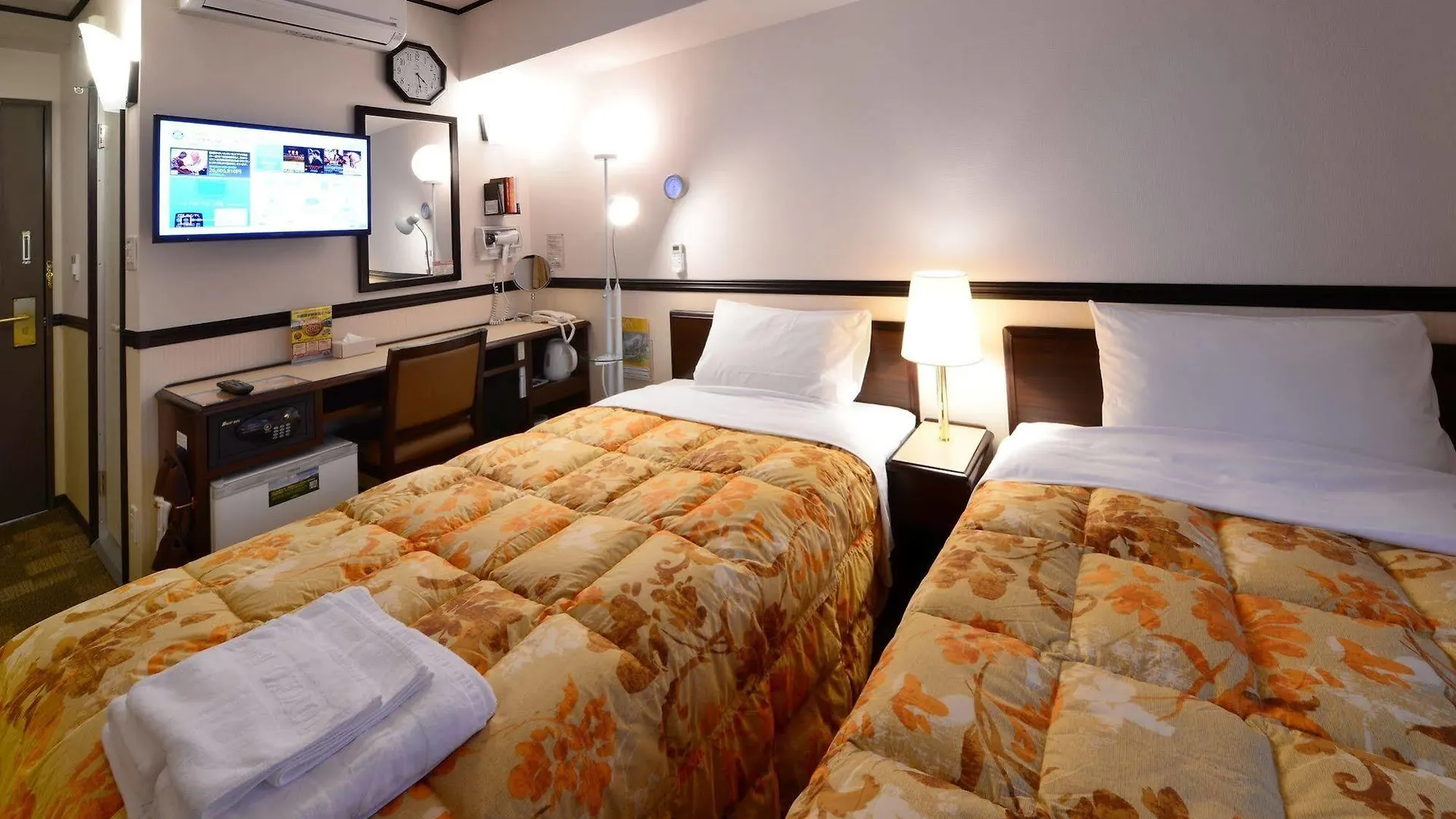 Toyoko Inn Kobe Minatogawa Koen