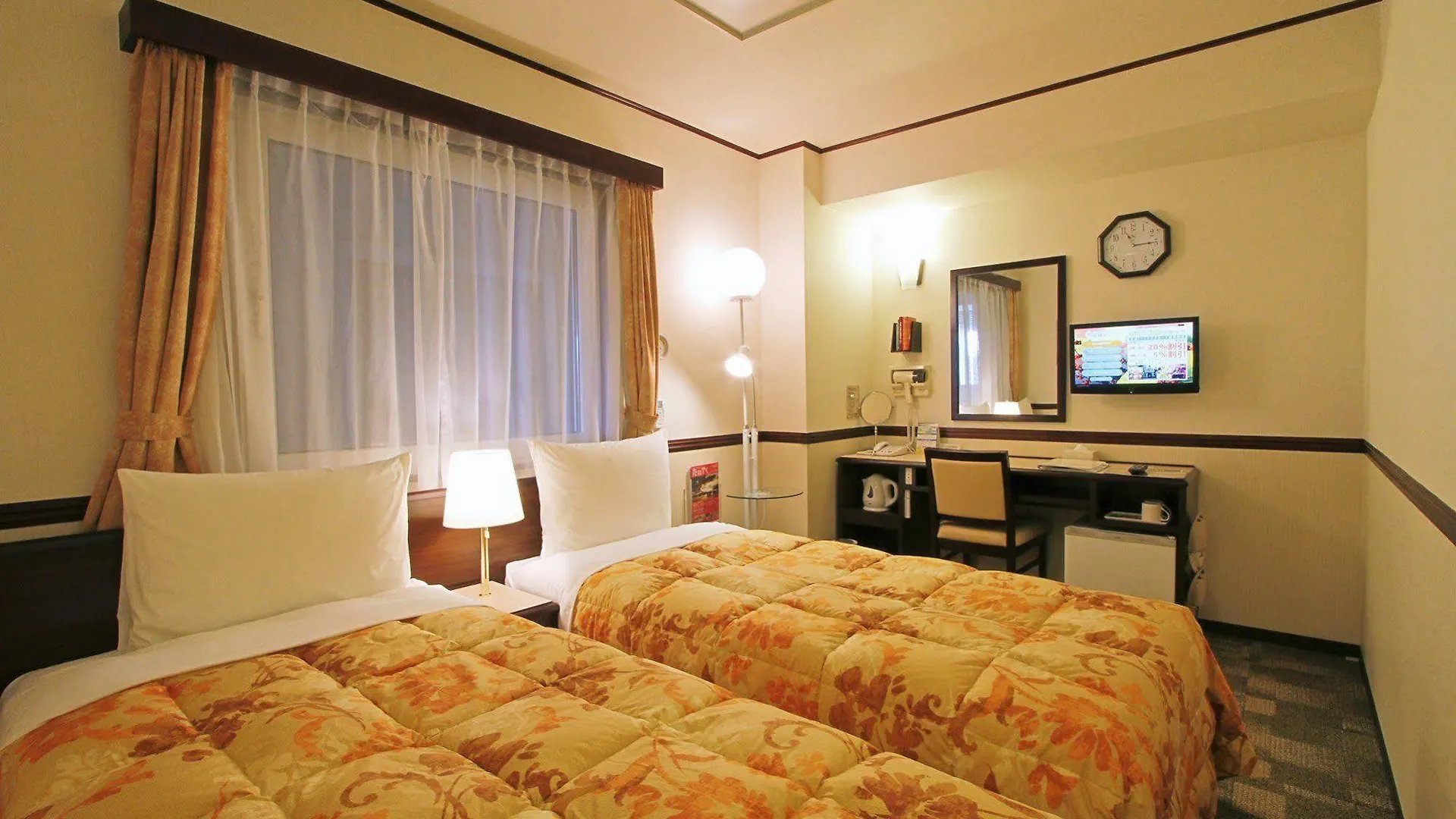Toyoko Inn Kobe Minatogawa Koen